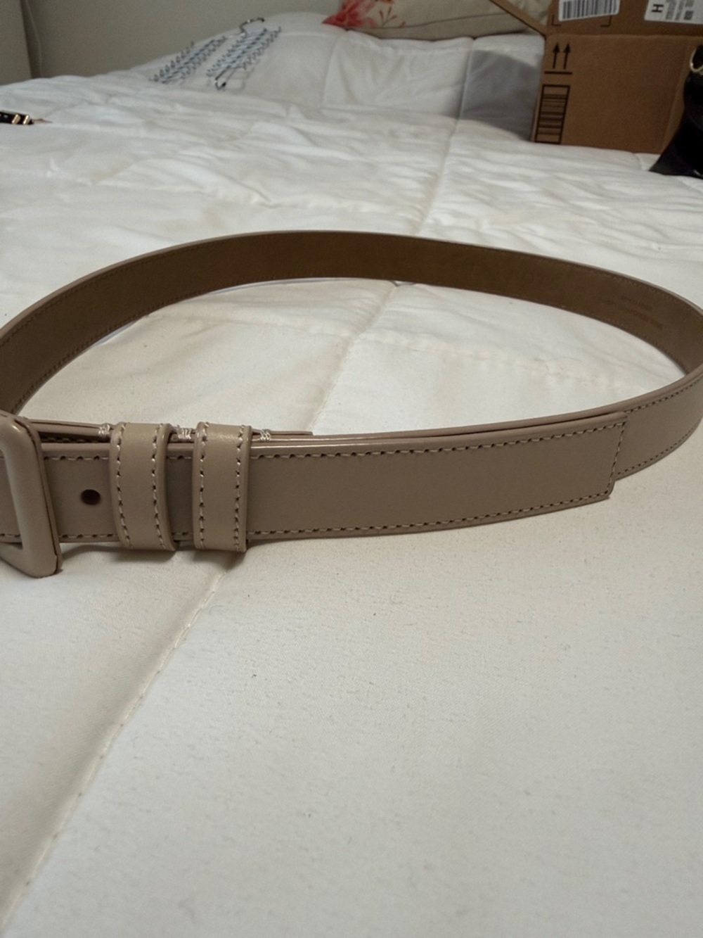 NWT-Talbots Beige Leather Belt with Square Covered Buckle. XS - Picture 5 of 5